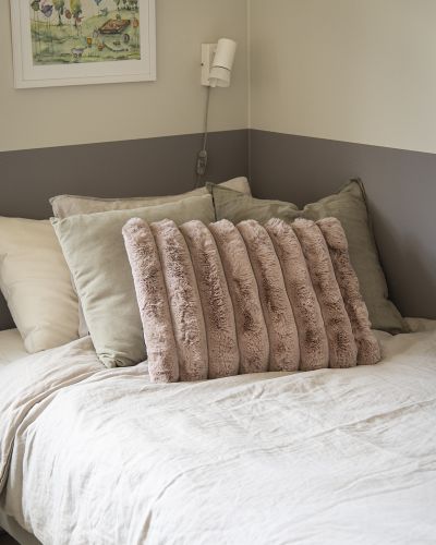 Liny pale pink - pude i imiteret pels