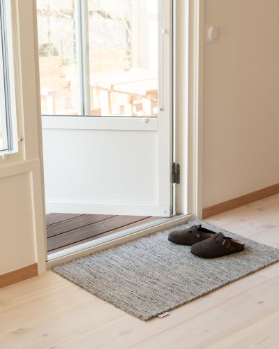 Kolding dørmåtte medium grey - håndvævet uldtæppe