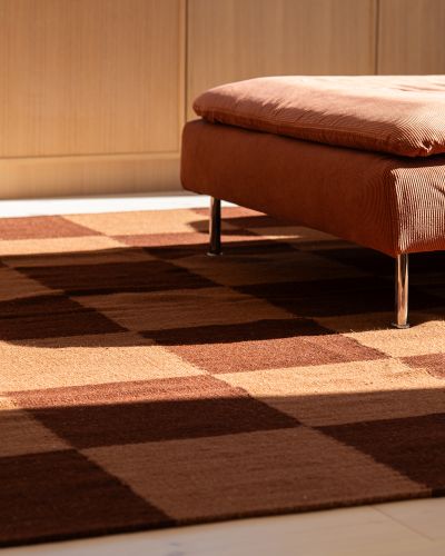 Kubik rust - håndvævet uldtæppe