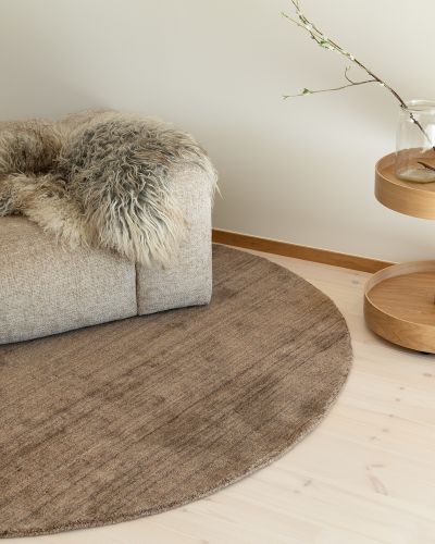 Muddus rund sand - håndvævet uldtæppe
