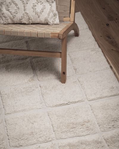Nolita white - håndvævet uldtæppe