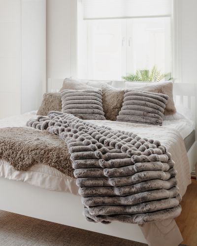 Rocky smoke - plaid i imiteret pels