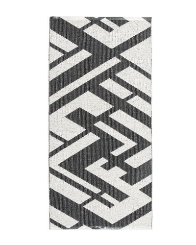 Uma sort - plasttæppe