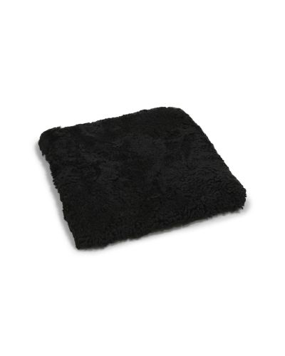 Curly pad sort - firkantet stolehynde med polstring i krøllet fåreskind