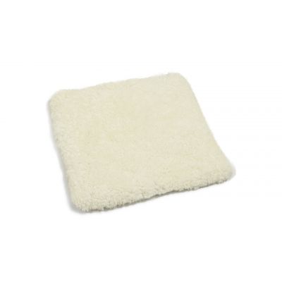 Curly pad hvid - firkantet stolehynde med polstring i krøllet fåreskind