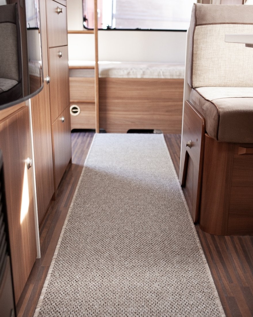 Tæpper til campingvogn og autocamper