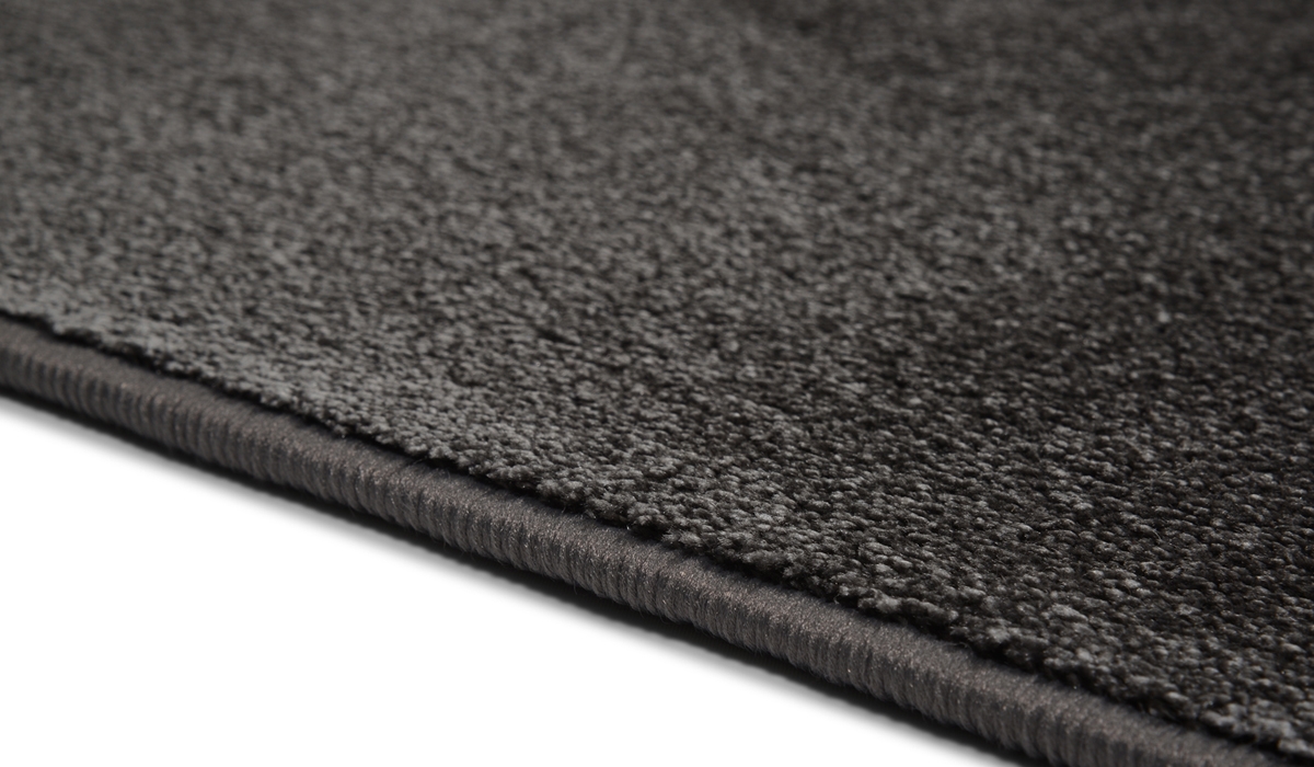 Kantsøm på heldekkende teppe – spesialbestill ditt kvadratiske teppe fra et vegg-til-vegg-teppe Kantsøm på heldekkende teppe – spesialbestill ditt kvadratiske teppe fra et vegg-til-vegg-teppe